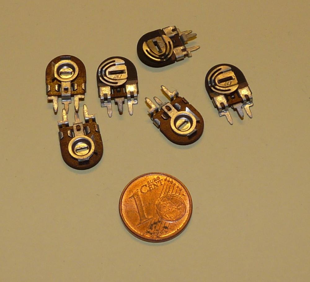 4,7 kΩ Trimmer, stehend